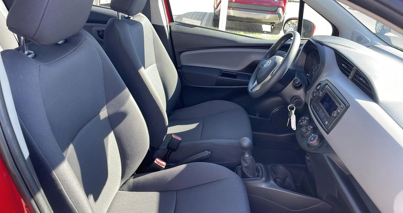 Toyota Yaris cena 49900 przebieg: 5706, rok produkcji 2020 z Bochnia małe 379